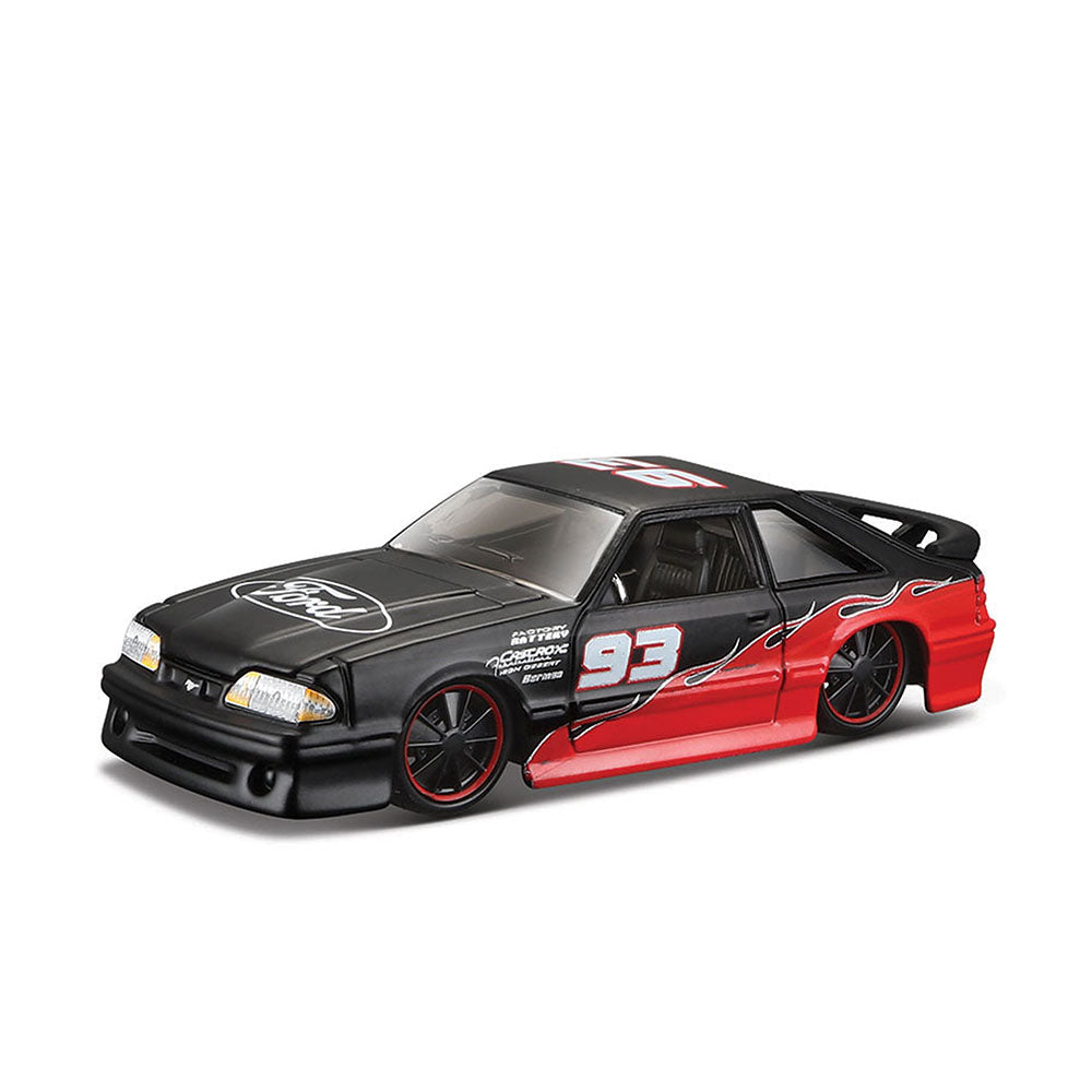Maisto Licensed 1:64 Scale Design Ford Svt Cobra 1993 Diecast Model Car Black Red